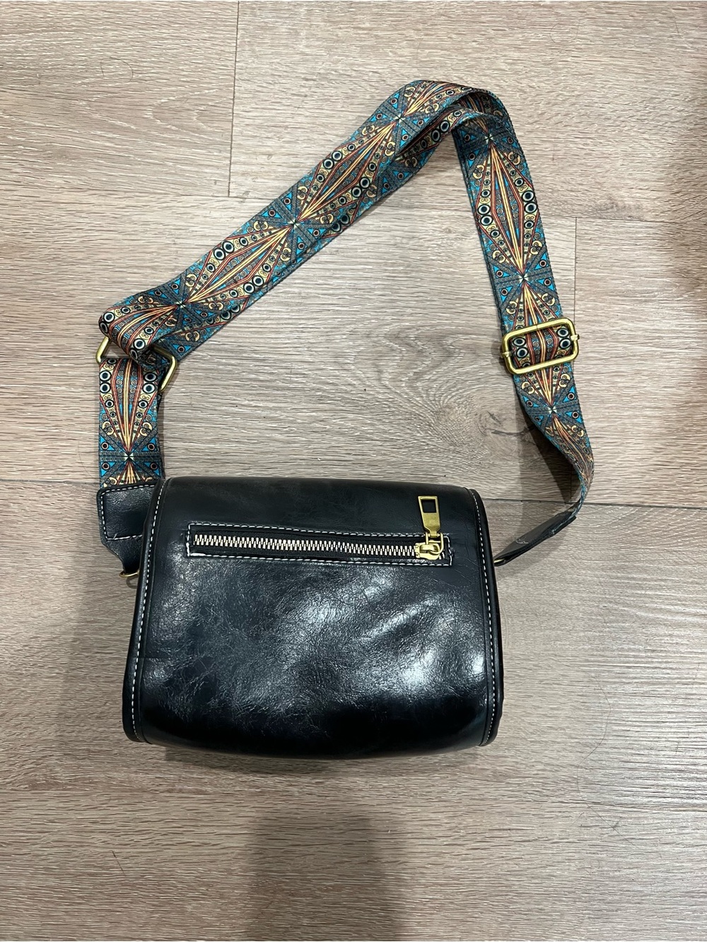 Black Leather Crossbody Bag with Patterned Strap - Picture 2 of 2